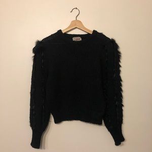 Vintage sweater, fur ribbon laced in sleeve, small